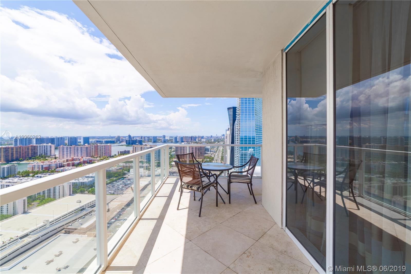 La Perla Condo - Residential Lease