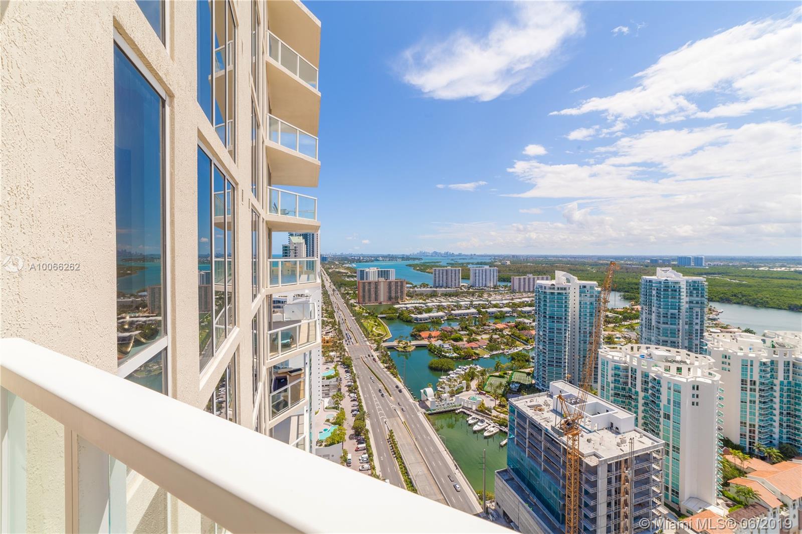 La Perla Condo - Residential Lease