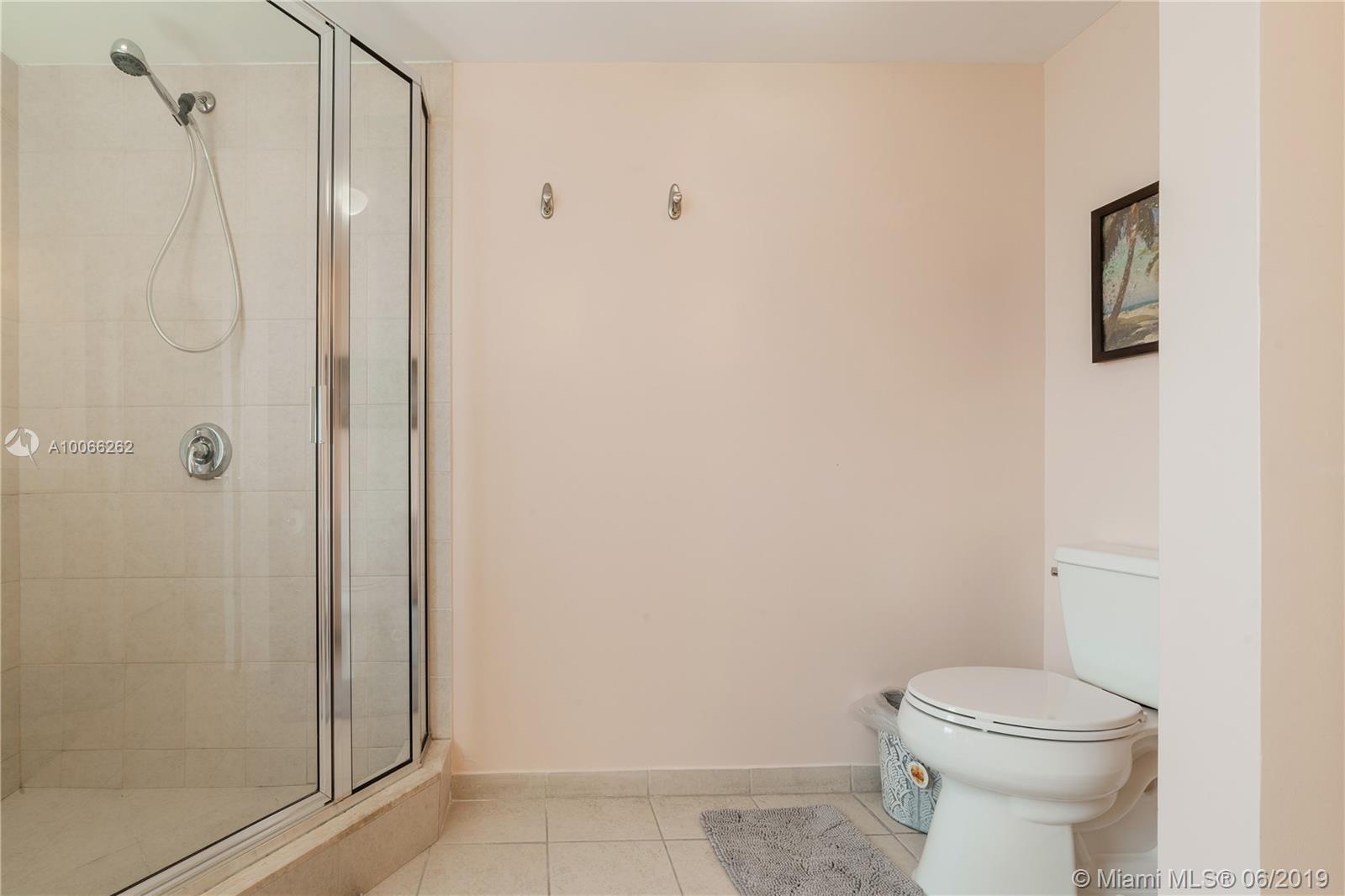 La Perla Condo - Residential Lease