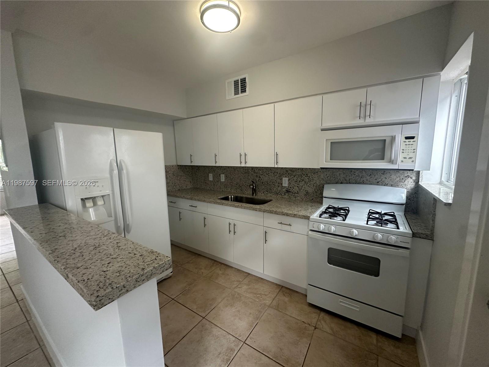 BISC BEACH SUB - Residential Lease