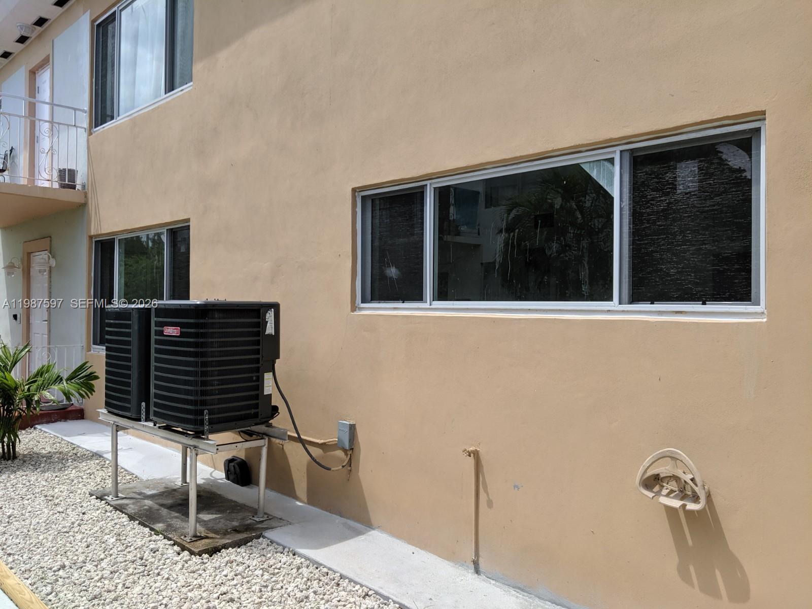 BISC BEACH SUB - Residential Lease