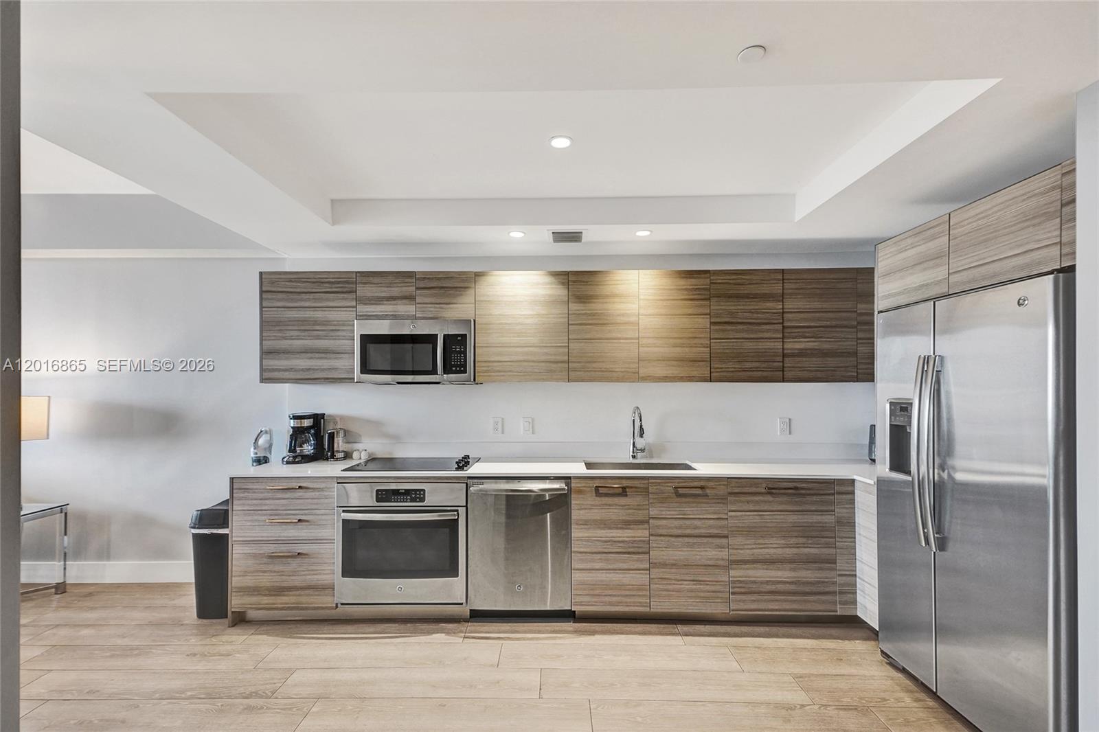3401 MIDTOWN CONDO - Residential