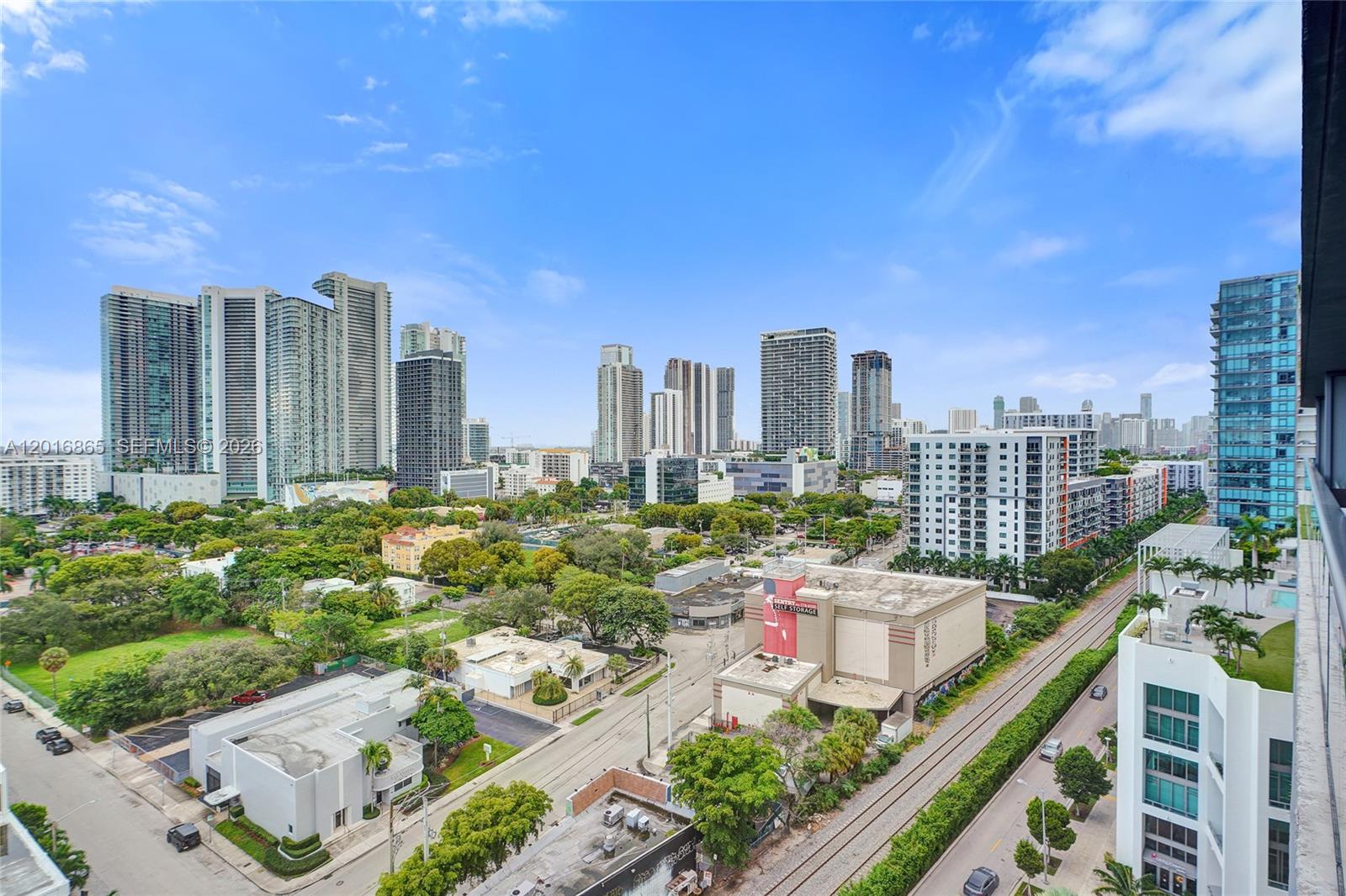 3401 MIDTOWN CONDO - Residential