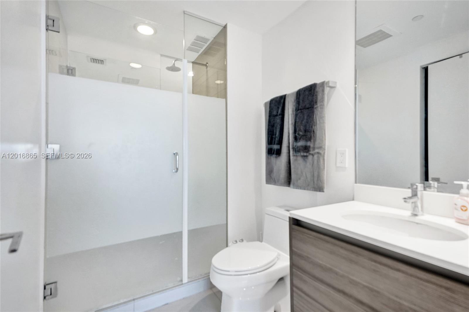 3401 MIDTOWN CONDO - Residential