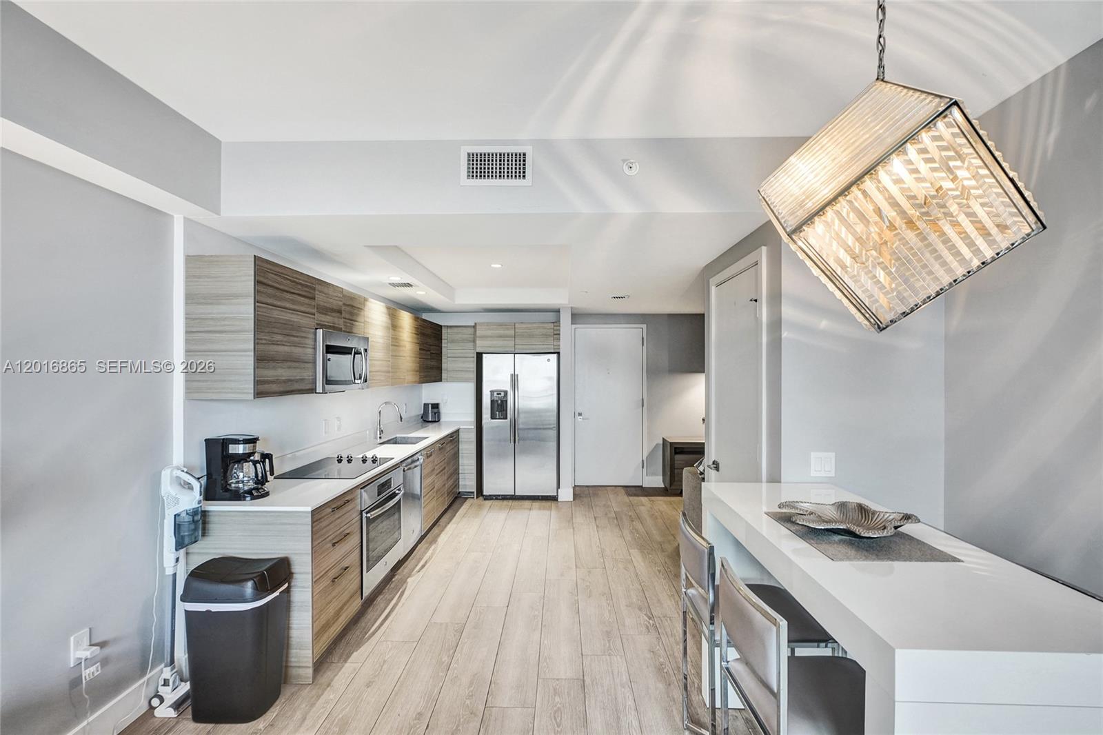 3401 MIDTOWN CONDO - Residential