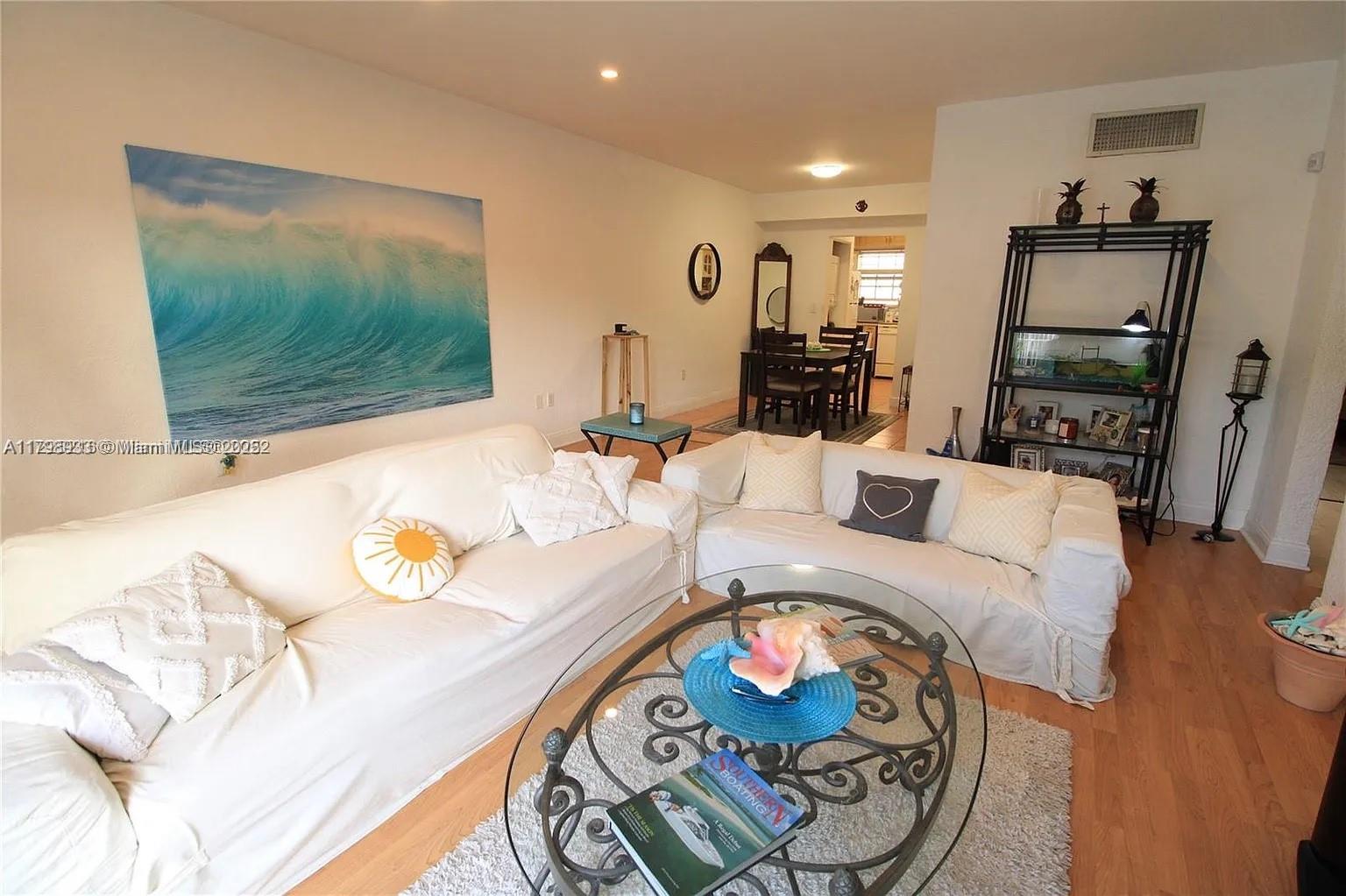 9260 Bay Harbor Ter 22