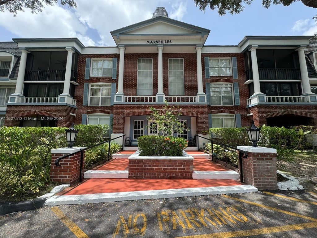 Photo of 3660 Inverrary Dr #1R, Lauderhill, FL 33319 (MLS # A11627513)