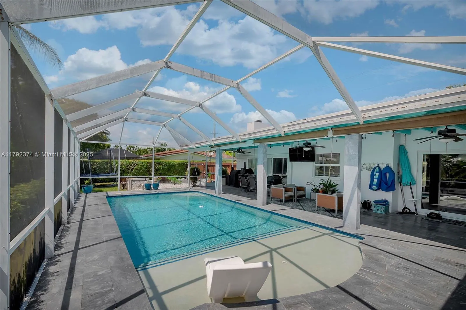 Palmetto Bay, Florida 33157, United States, 4 Bedrooms Bedrooms, ,2 BathroomsBathrooms,Residential,Active,118794