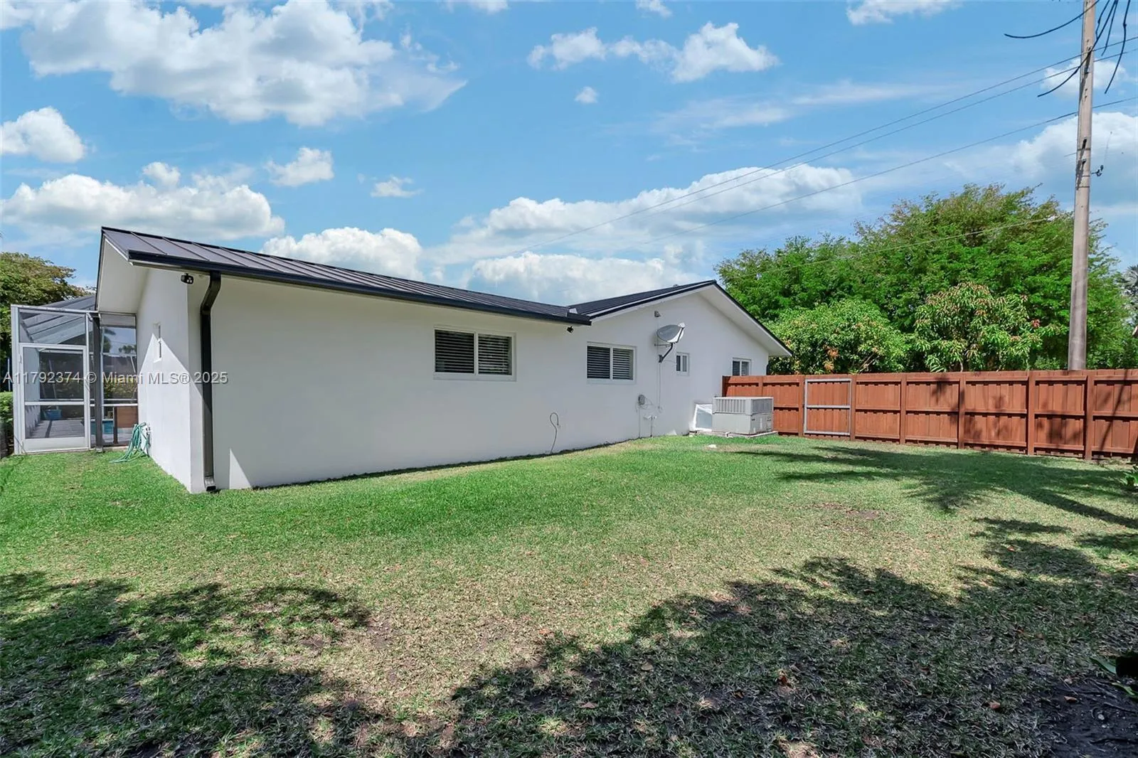 Palmetto Bay, Florida 33157, United States, 4 Bedrooms Bedrooms, ,2 BathroomsBathrooms,Residential,Active,118794