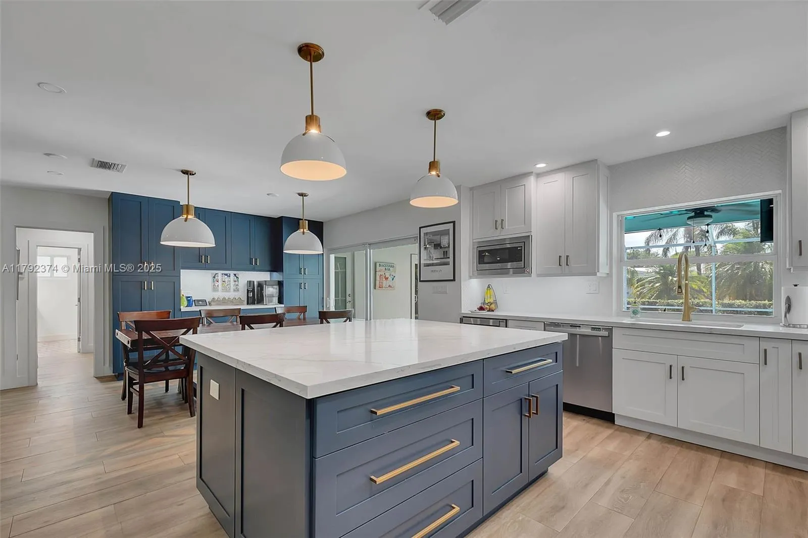 Palmetto Bay, Florida 33157, United States, 4 Bedrooms Bedrooms, ,2 BathroomsBathrooms,Residential,Active,118794