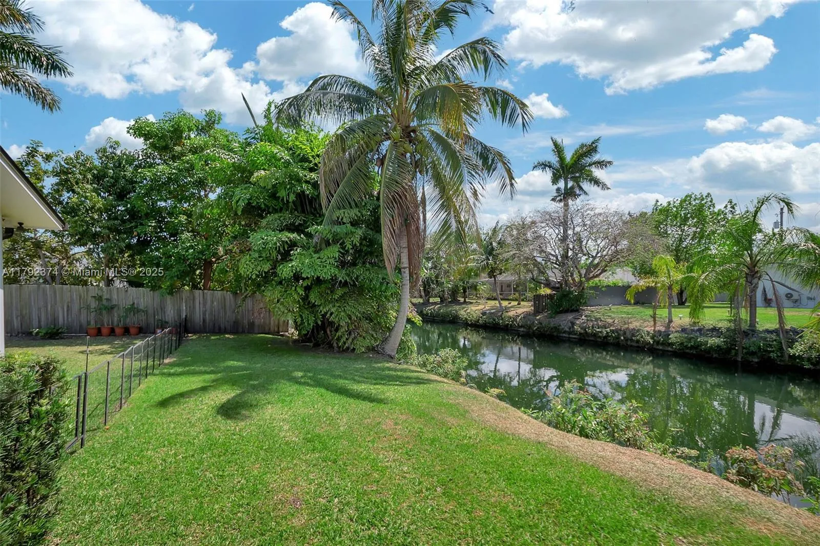 Palmetto Bay, Florida 33157, United States, 4 Bedrooms Bedrooms, ,2 BathroomsBathrooms,Residential,Active,118794