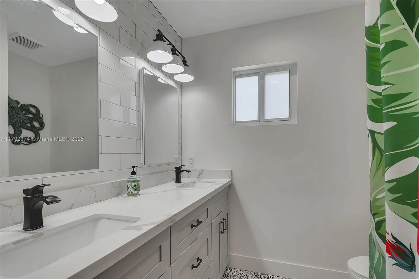 Palmetto Bay, Florida 33157, United States, 4 Bedrooms Bedrooms, ,2 BathroomsBathrooms,Residential,Active,118794