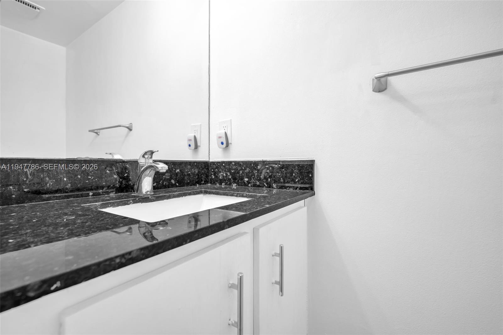 SANDPIPER POINT - Residential