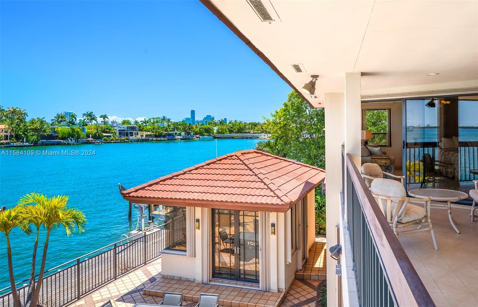 SAN MARINO ISLAND - Residential