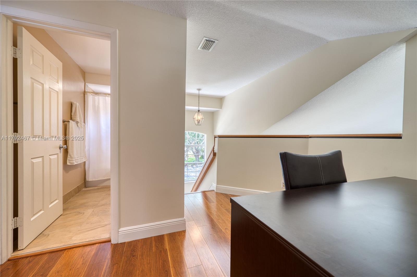 EMBASSY LAKES - Residential