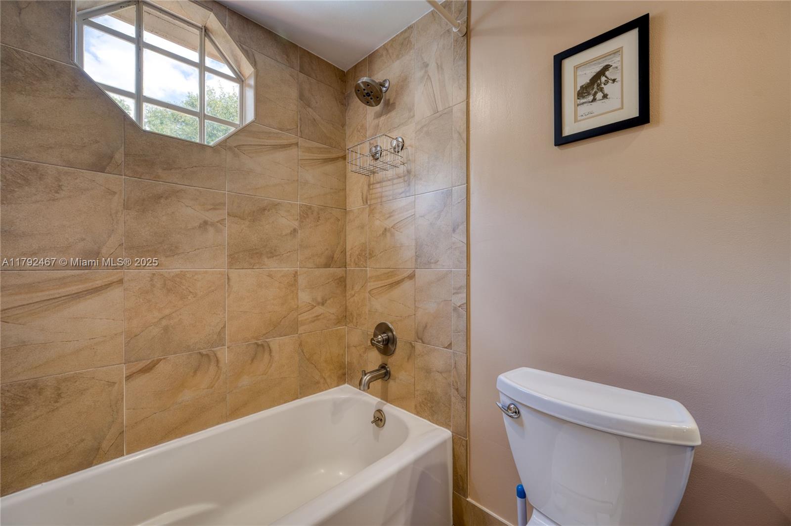 EMBASSY LAKES - Residential