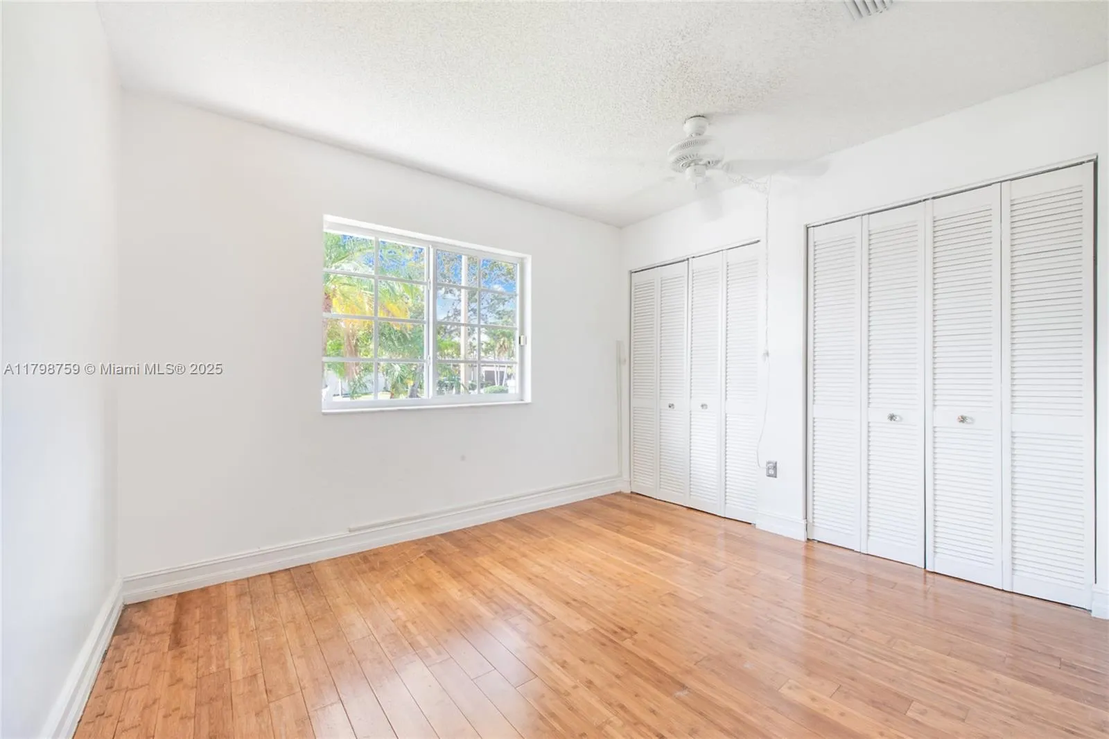 Miami, Florida 33177, United States, 4 Bedrooms Bedrooms, ,2 BathroomsBathrooms,Residential,Pending,124613