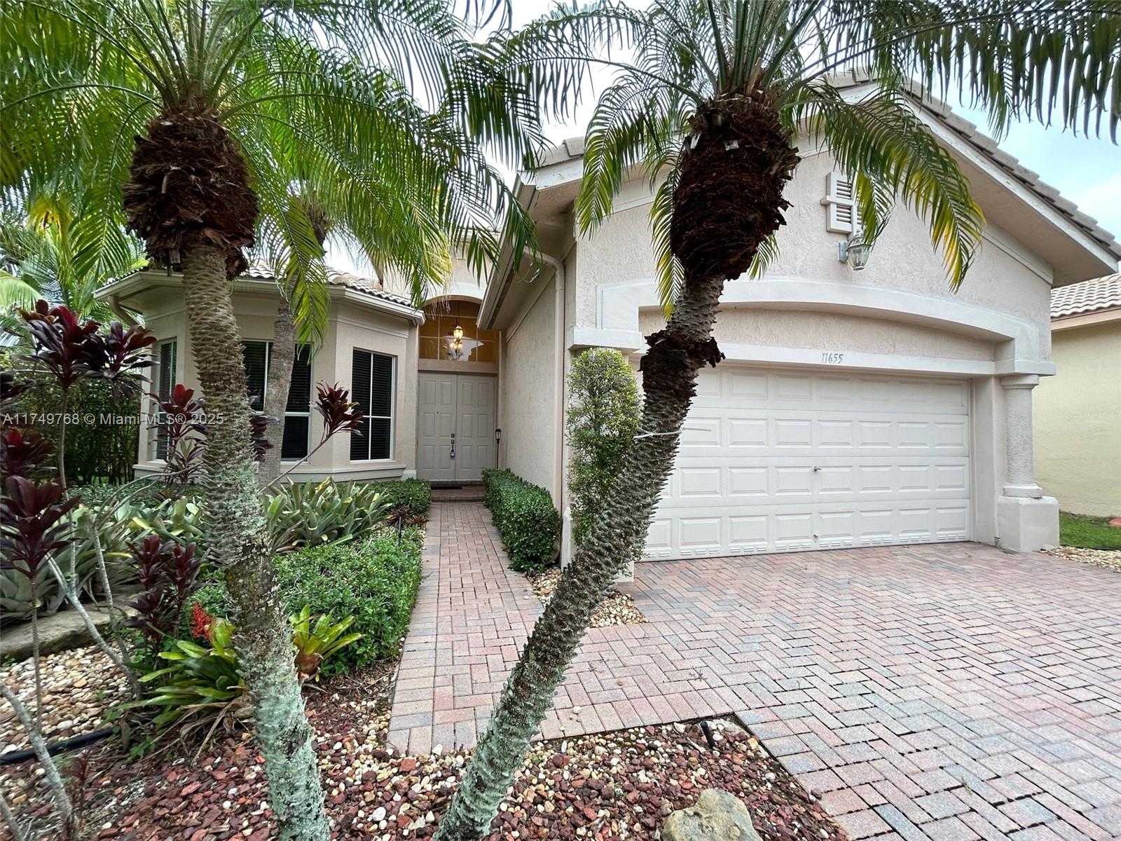 Back again in the Market!!!! Comfortable, ample and beautiful one story house located in the exclusive gated community of Bay Cove at Heron Bay, Parkland in a Great School district in a beautiful family oriented community . Enjoy an open floor plan , screened patio and warming views of the lake an backyard. The community has a resort style pool, athletic fitness centers, a Clubhouse with multipurpose banquet hall, library, grand hall with lounge, sauna, meeting rooms, outdoor tennis, racquetball and many others . A must see!!! Association fee $850 quarterly includes internet, cable, Lawn maintenance and security alarm.