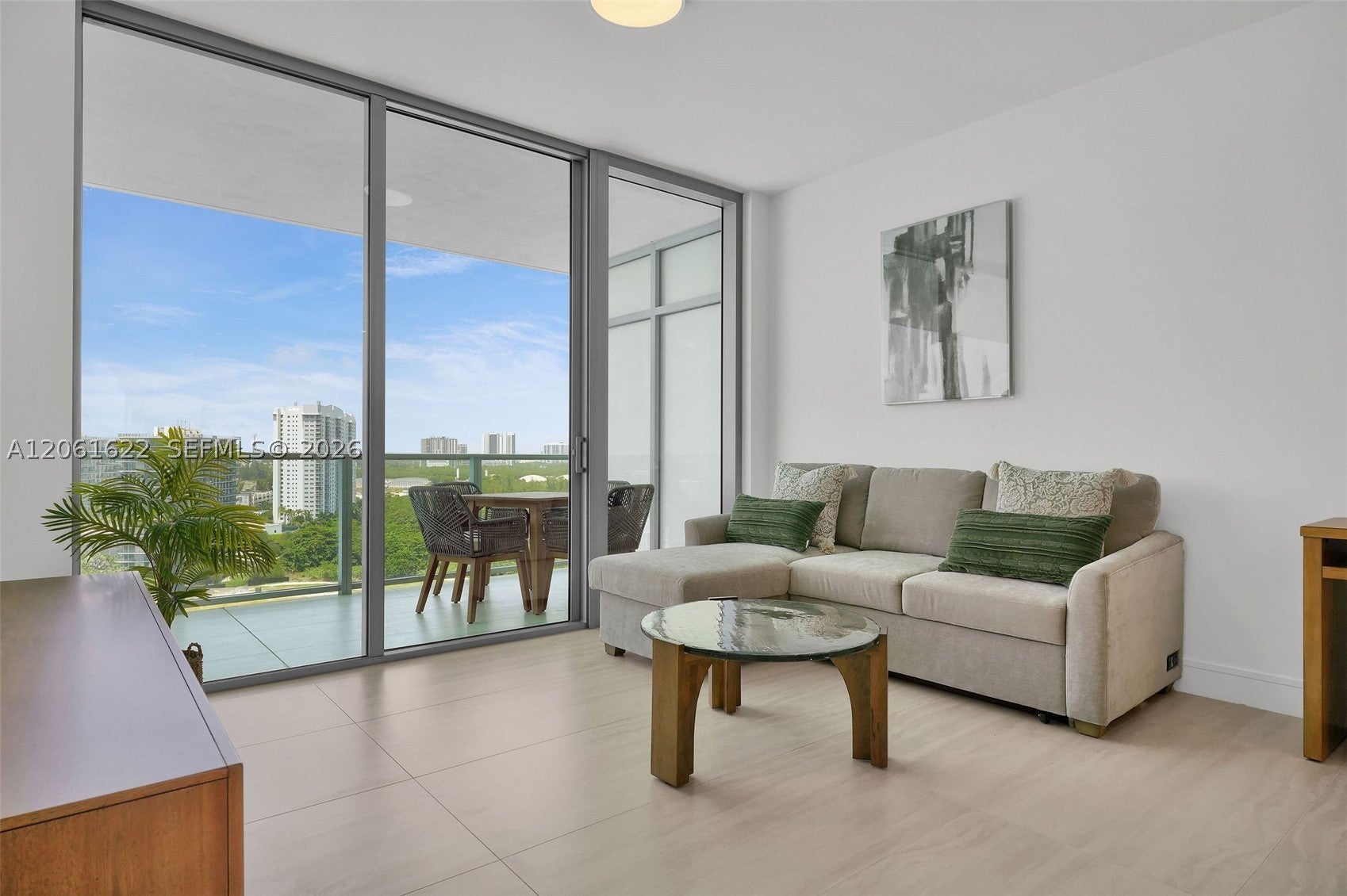 2411 Laguna Circle 1610