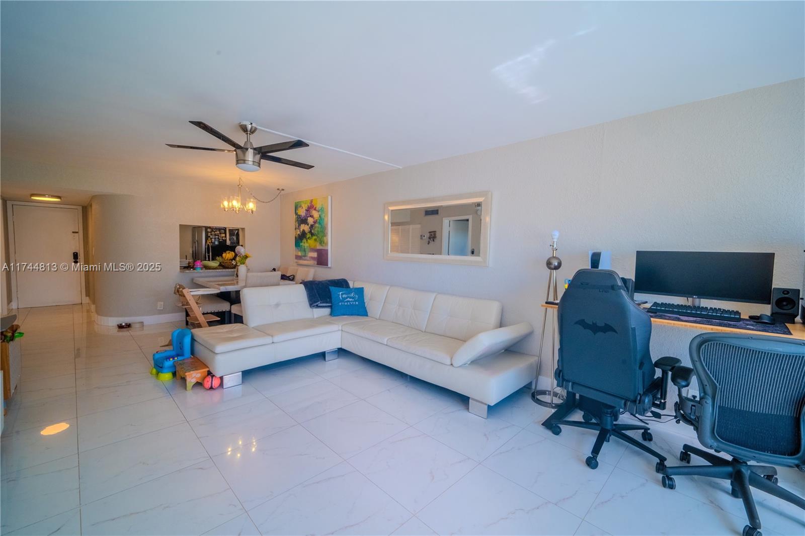 Property for Sale at 3905 N Nob Hill Rd 306, Sunrise, Miami-Dade County, Florida - Bedrooms: 1 
Bathrooms: 2  - $165,000