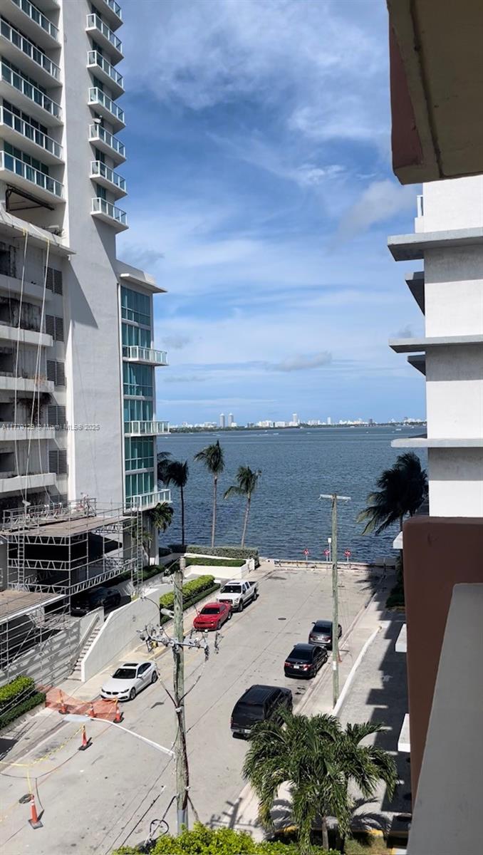 Photo 1 of 600 Ne 25th St 60, Miami, Florida, $2,750, Web #: 11770129
