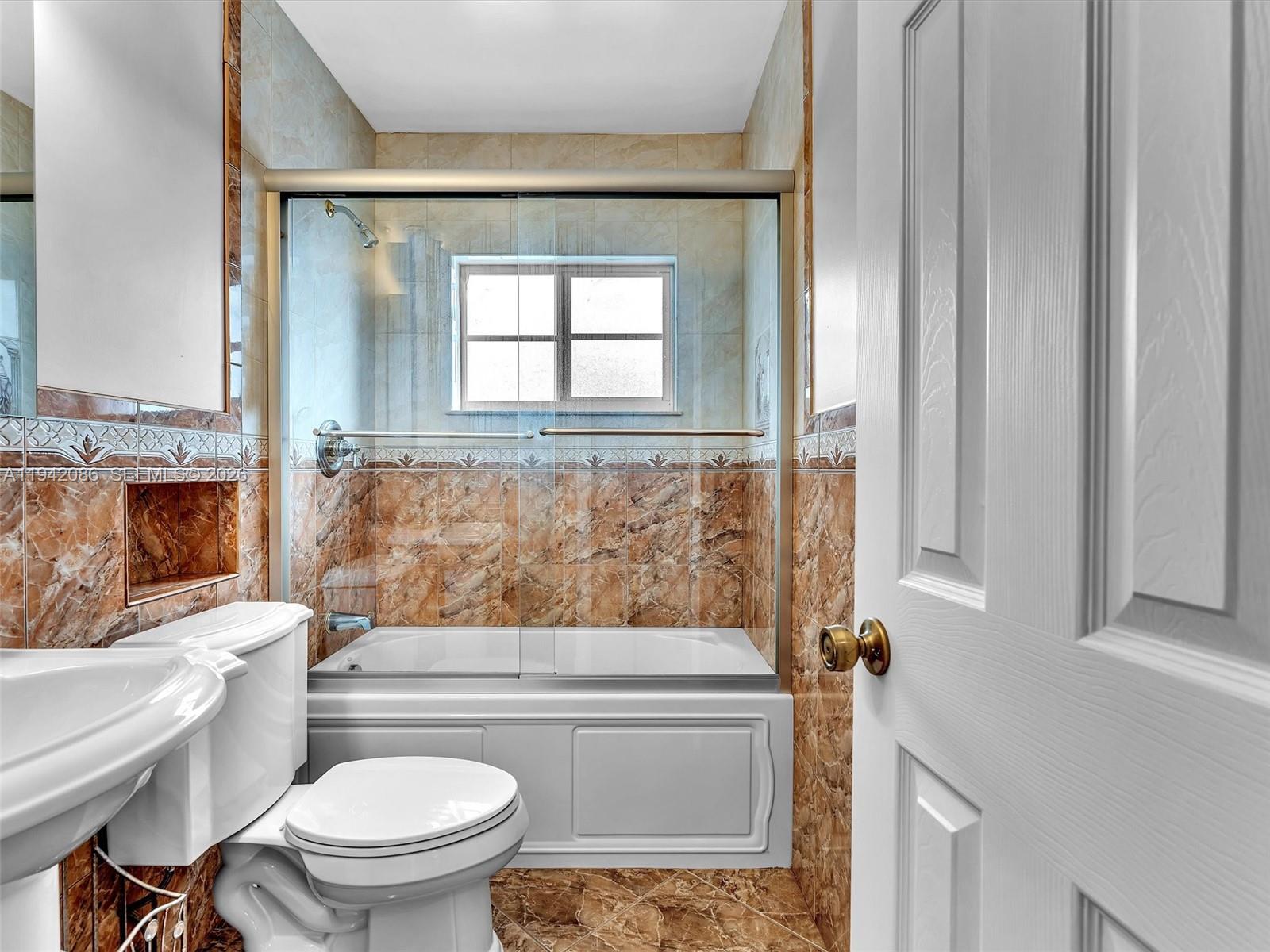 SUNFISH AT THE HAMMOCKS - Residential