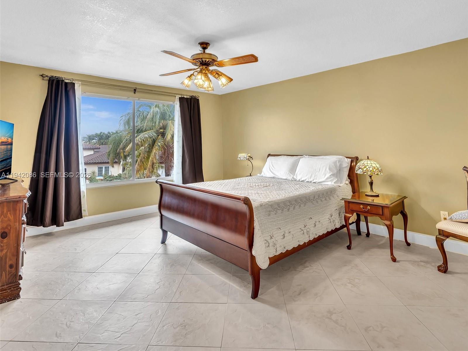 SUNFISH AT THE HAMMOCKS - Residential