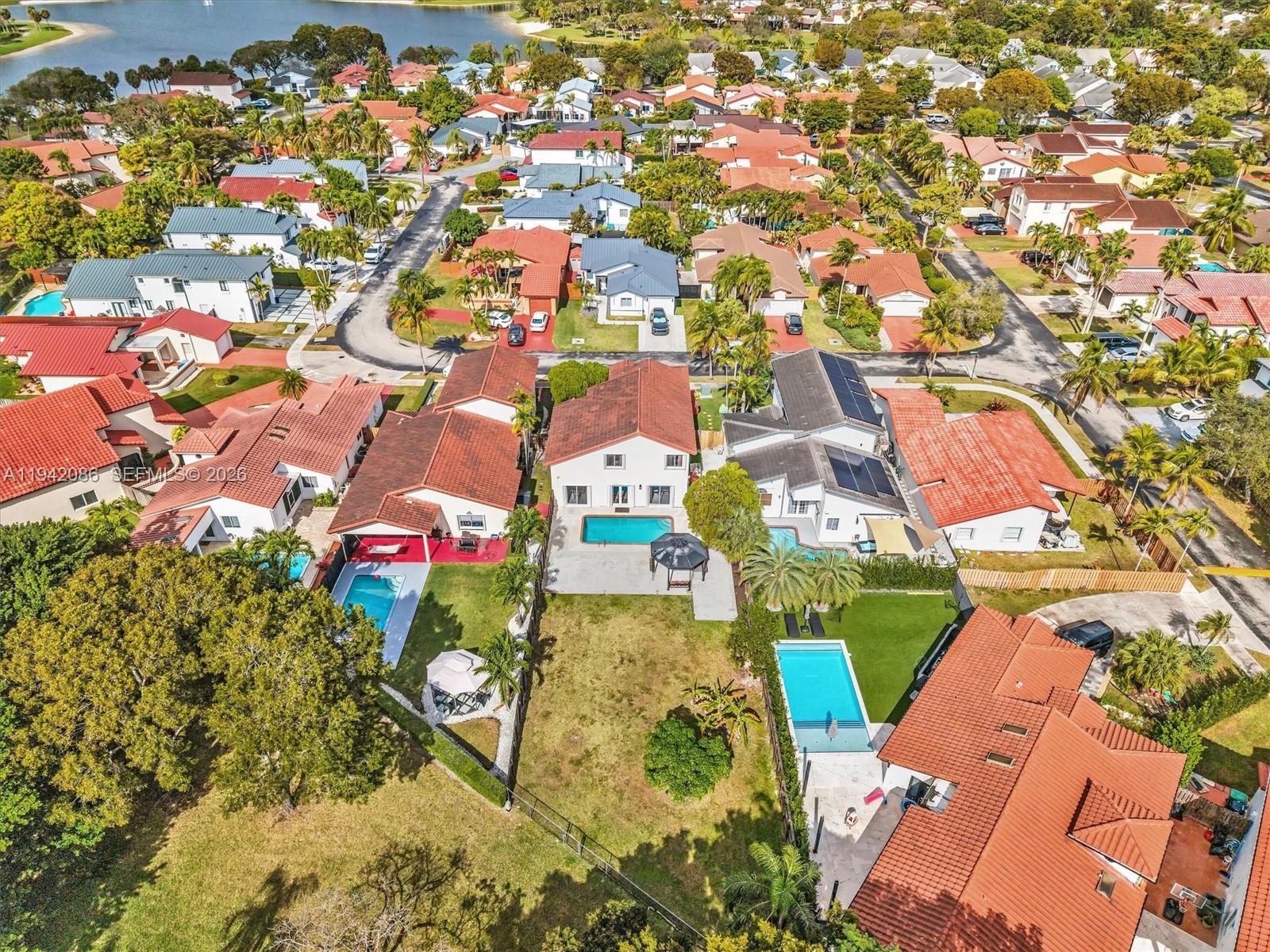SUNFISH AT THE HAMMOCKS - Residential