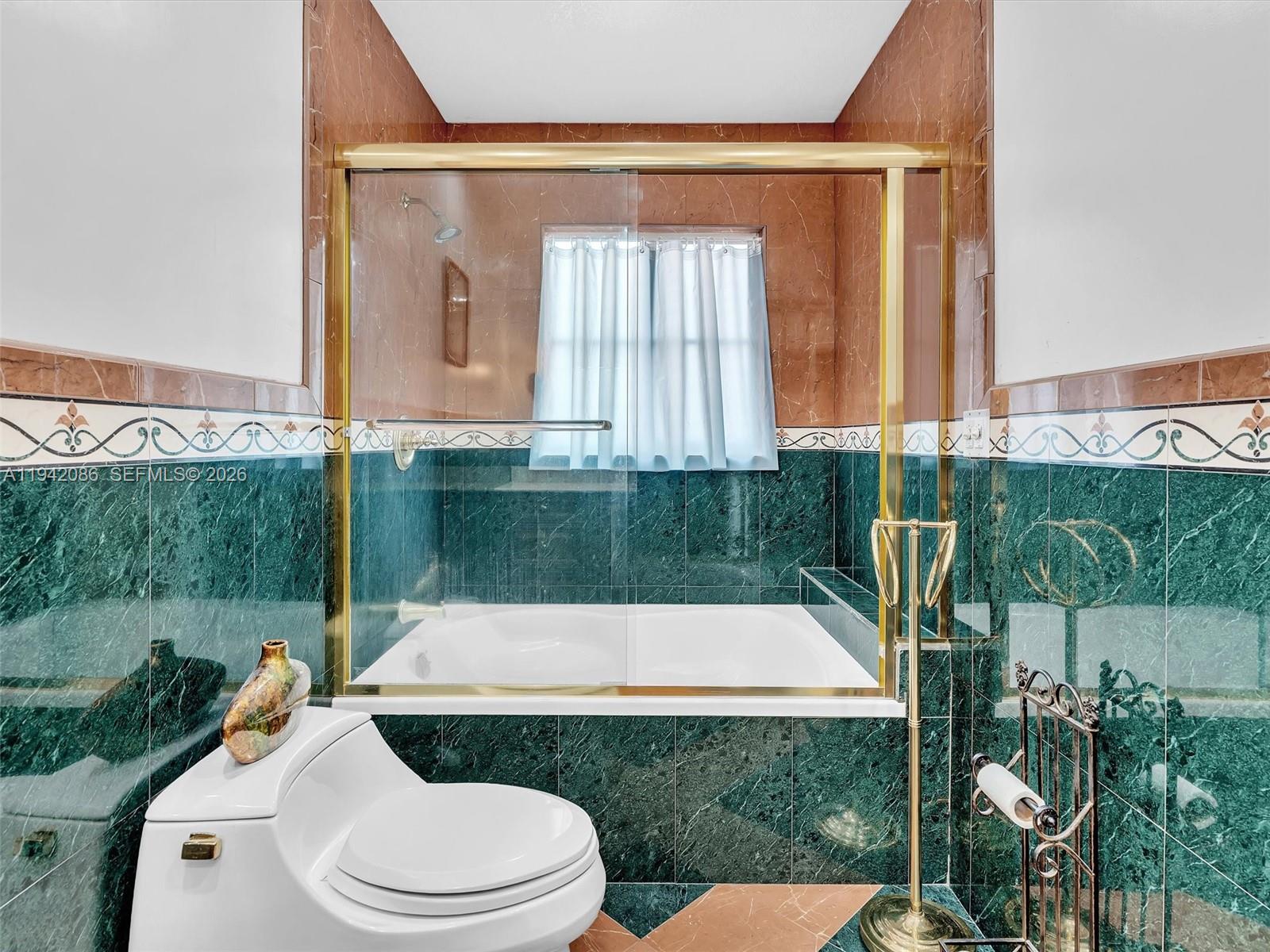 SUNFISH AT THE HAMMOCKS - Residential