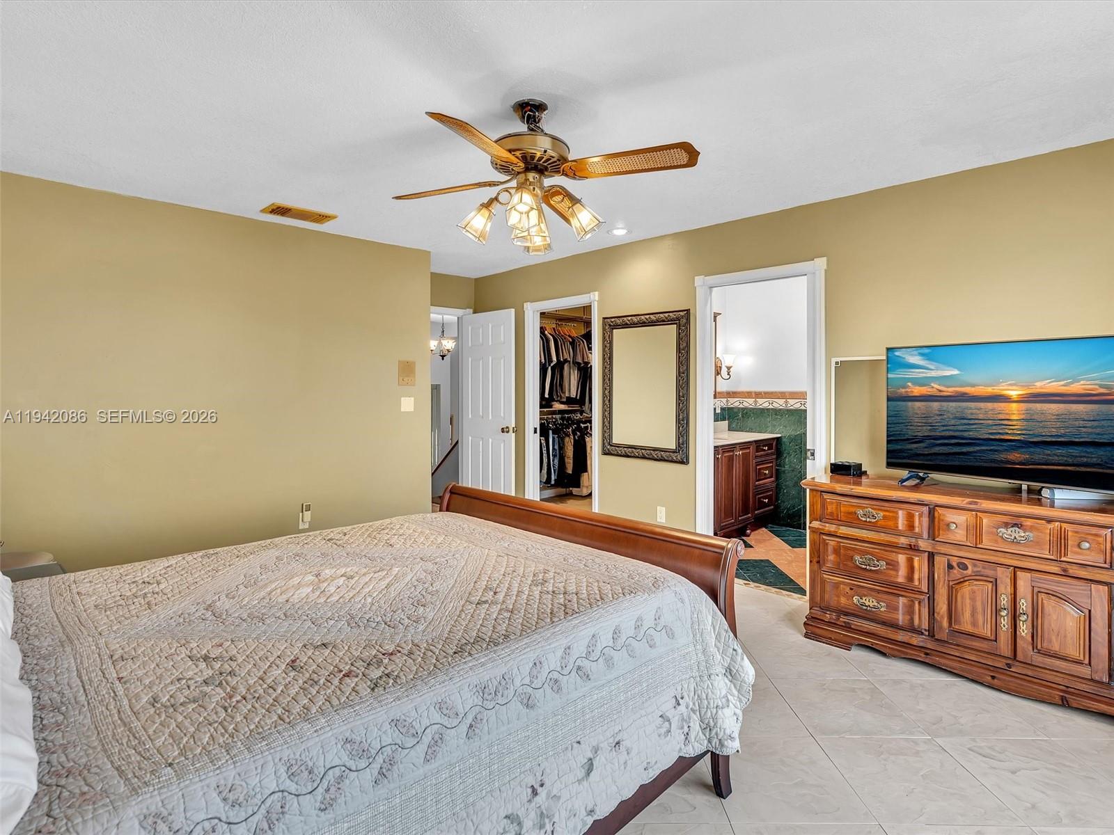 SUNFISH AT THE HAMMOCKS - Residential