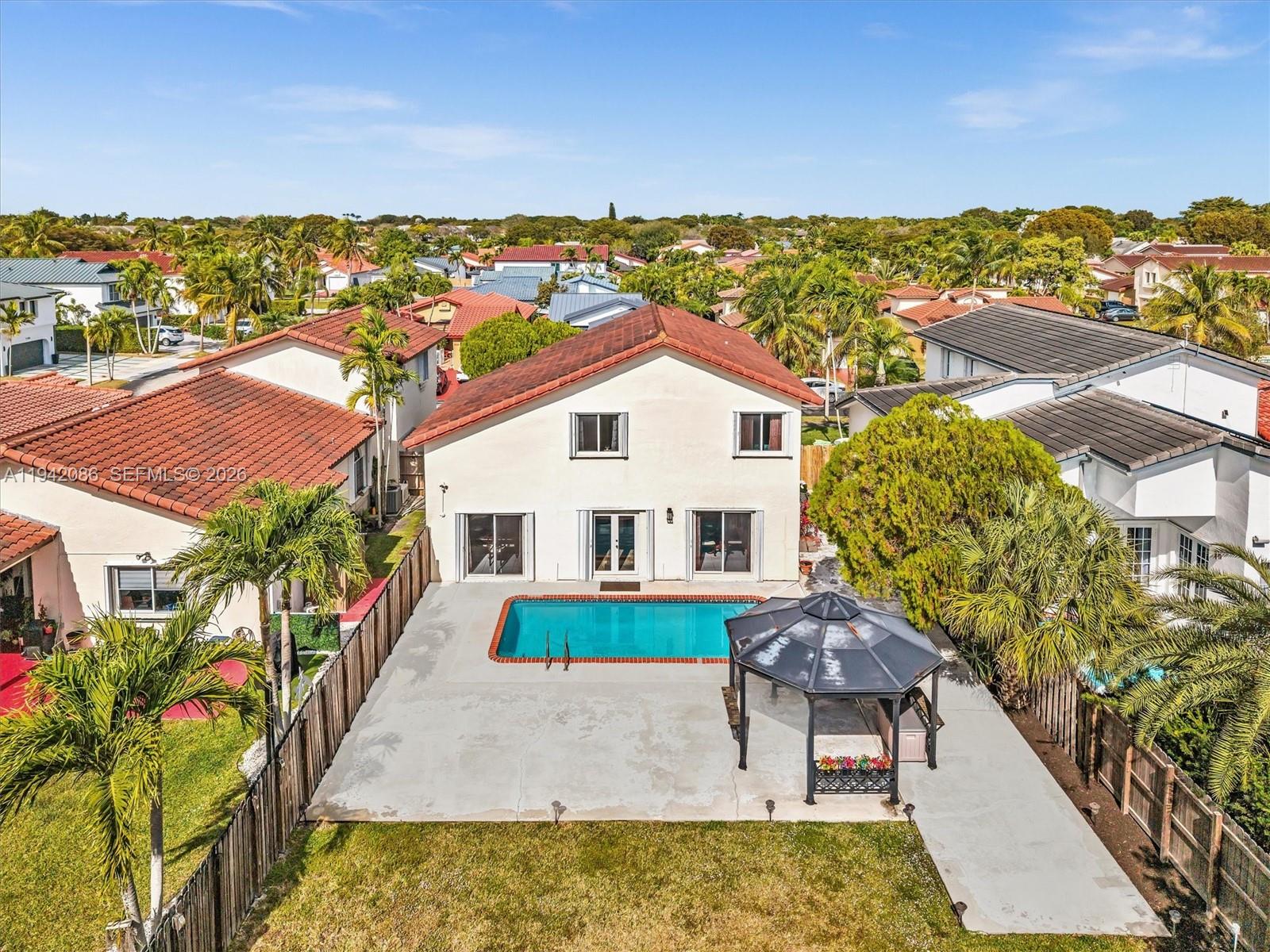 SUNFISH AT THE HAMMOCKS - Residential