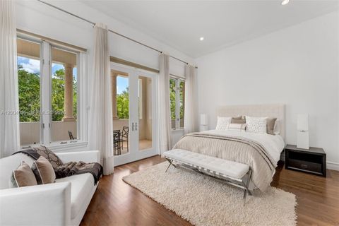 Tiny photo for 255 Cocoplum Rd, Coral Gables, FL 33143 (MLS # A12004005)