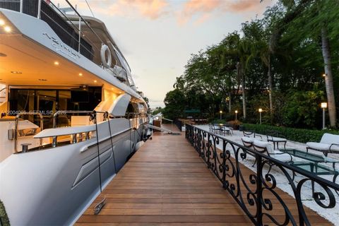 Tiny photo for 255 Cocoplum Rd, Coral Gables, FL 33143 (MLS # A12004005)