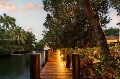 Tiny photo for 255 Cocoplum Rd, Coral Gables, FL 33143 (MLS # A12004005)