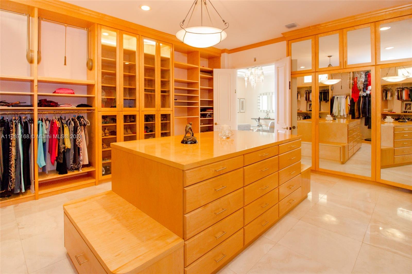 OCEAN PLACE ESTATES - Residential