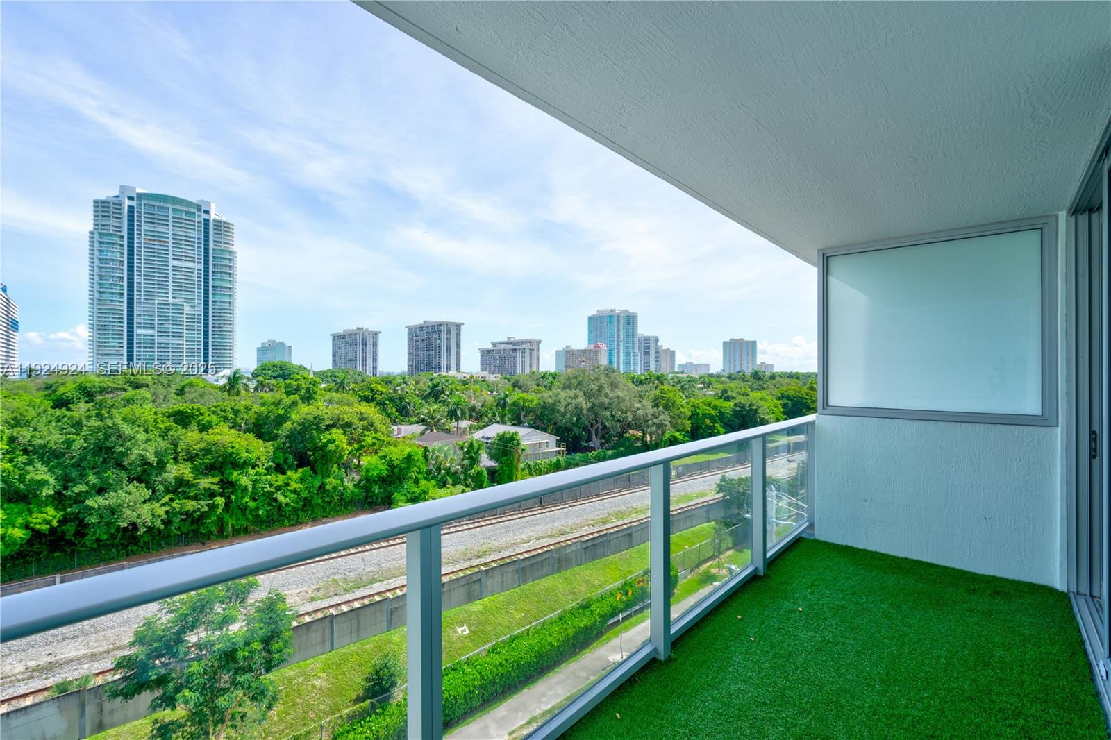 LE PARC AT BRICKELL CONDO - Residential Lease
