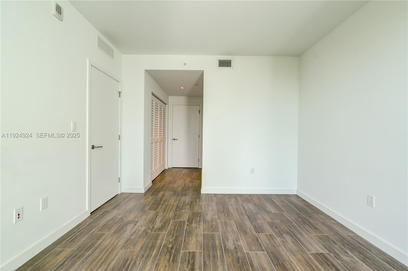 LE PARC AT BRICKELL CONDO - Residential Lease