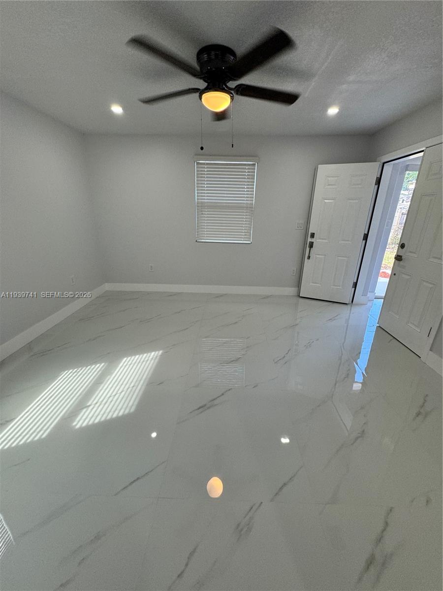 CRESTHAVEN NO 4 - Residential