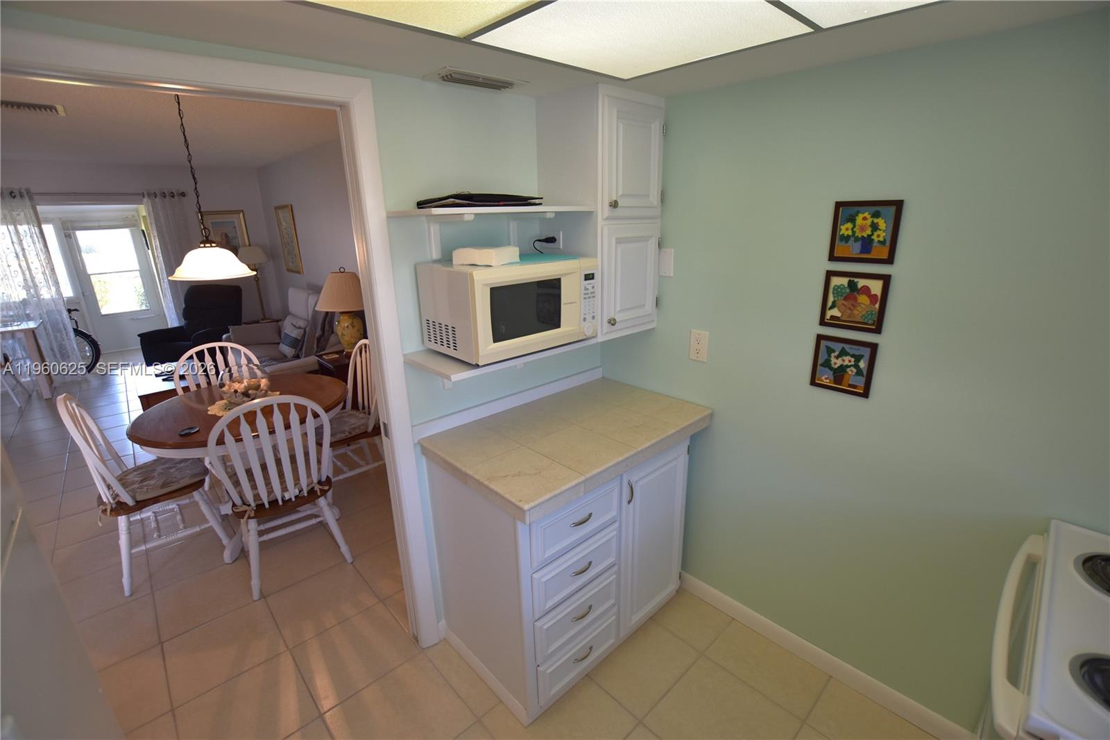 CRESTHAVEN VILLAS 30 COND - Residential