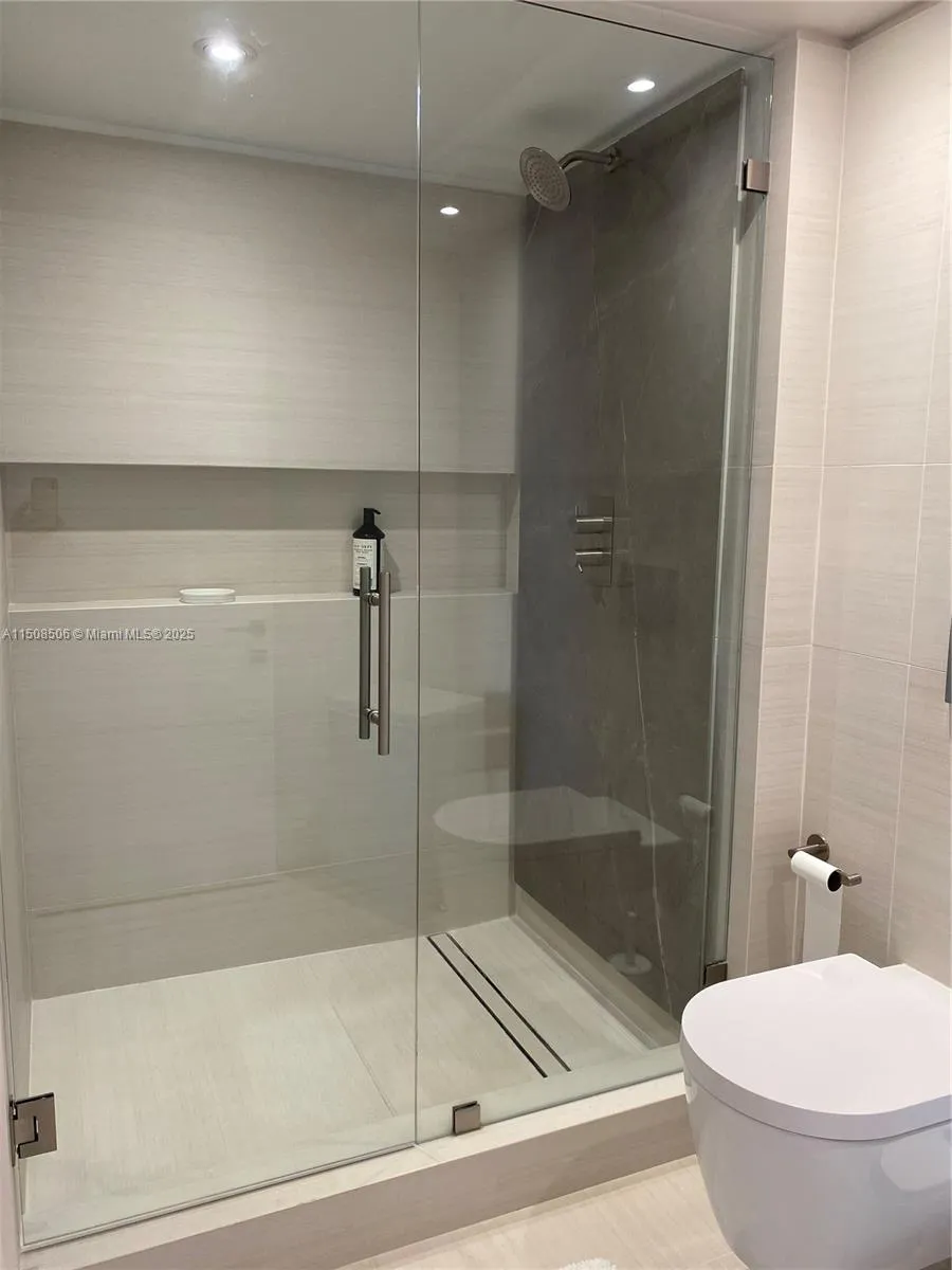 Key Biscayne, Florida 33149, United States, 2 Bedrooms Bedrooms, ,2 BathroomsBathrooms,Residential,Active,67419