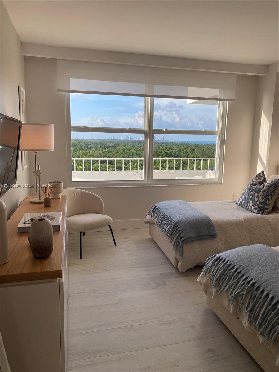 COMMODORE CLUB SOUTH COND - Residential Lease