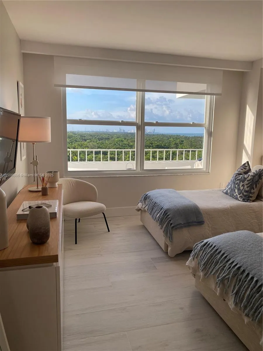 Key Biscayne, Florida 33149, United States, 2 Bedrooms Bedrooms, ,2 BathroomsBathrooms,Residential,Active,67419