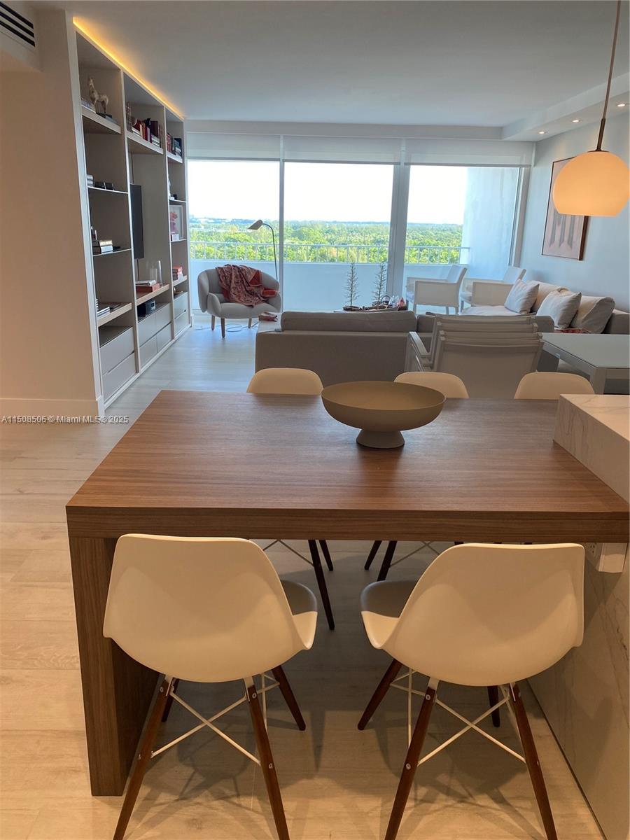 COMMODORE CLUB SOUTH COND - Residential Lease