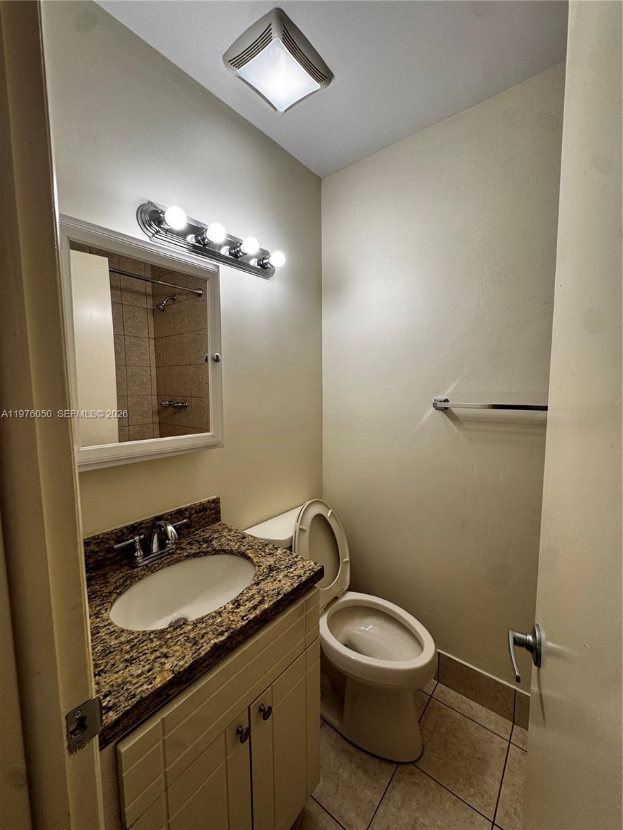 2ND AMEND TO HALF MOON VI - Residential Lease