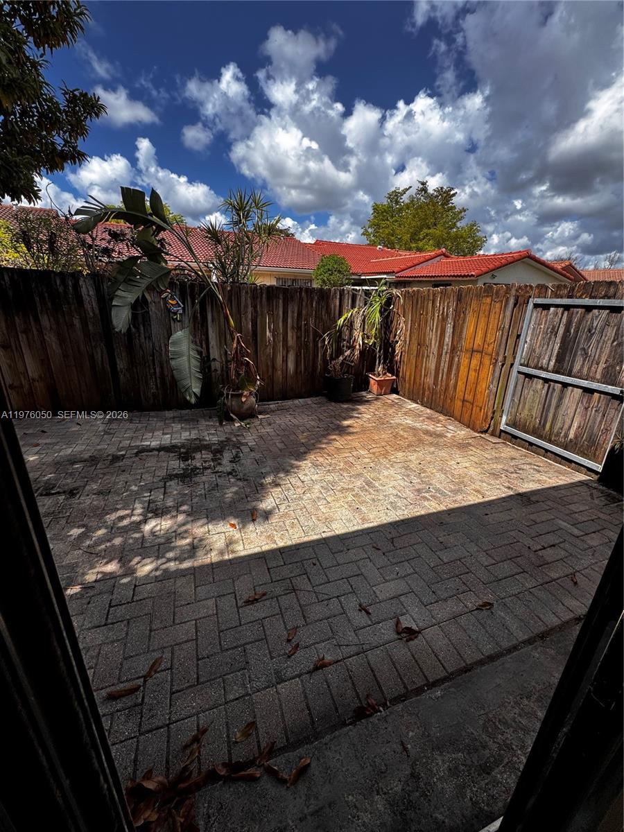 2ND AMEND TO HALF MOON VI - Residential Lease