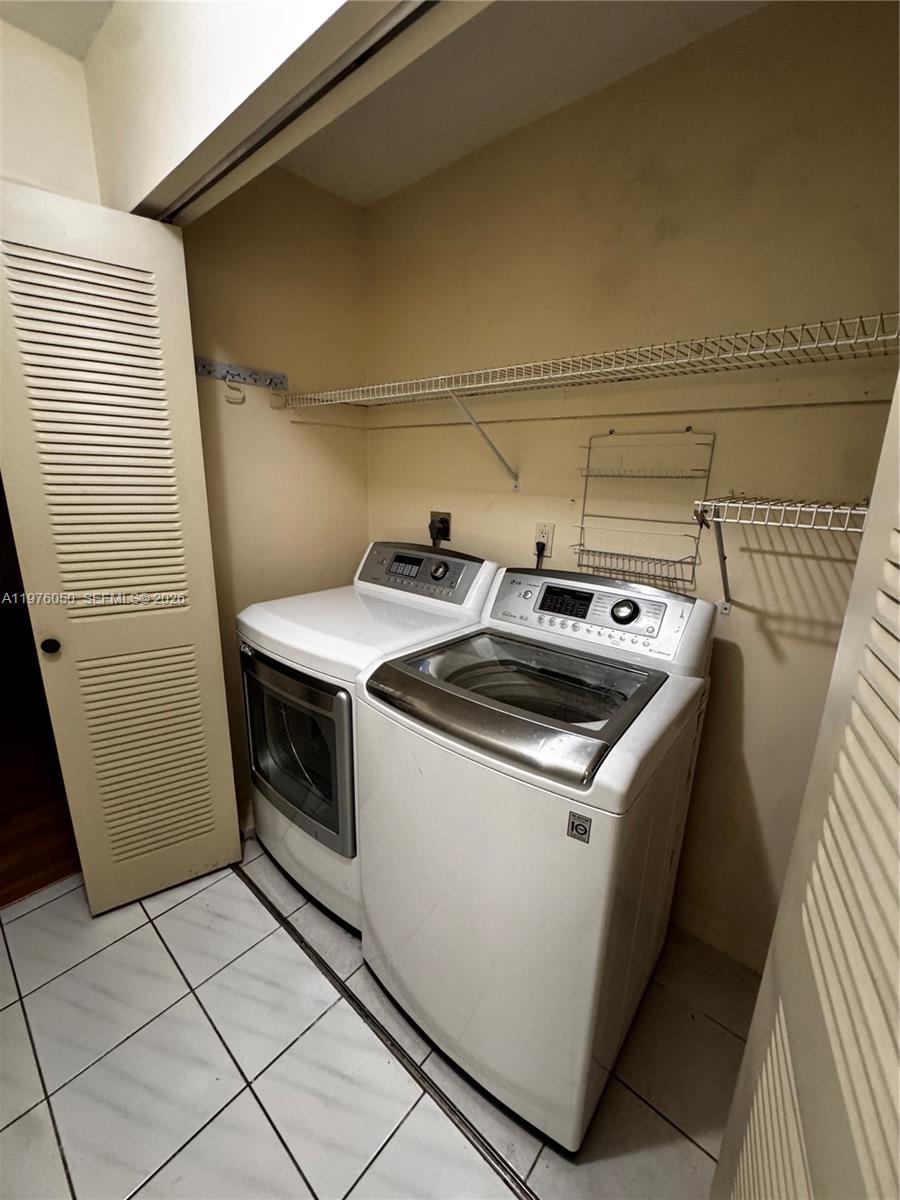 2ND AMEND TO HALF MOON VI - Residential Lease