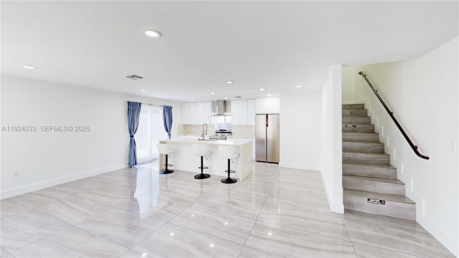 LIBERTY CITY - Residential