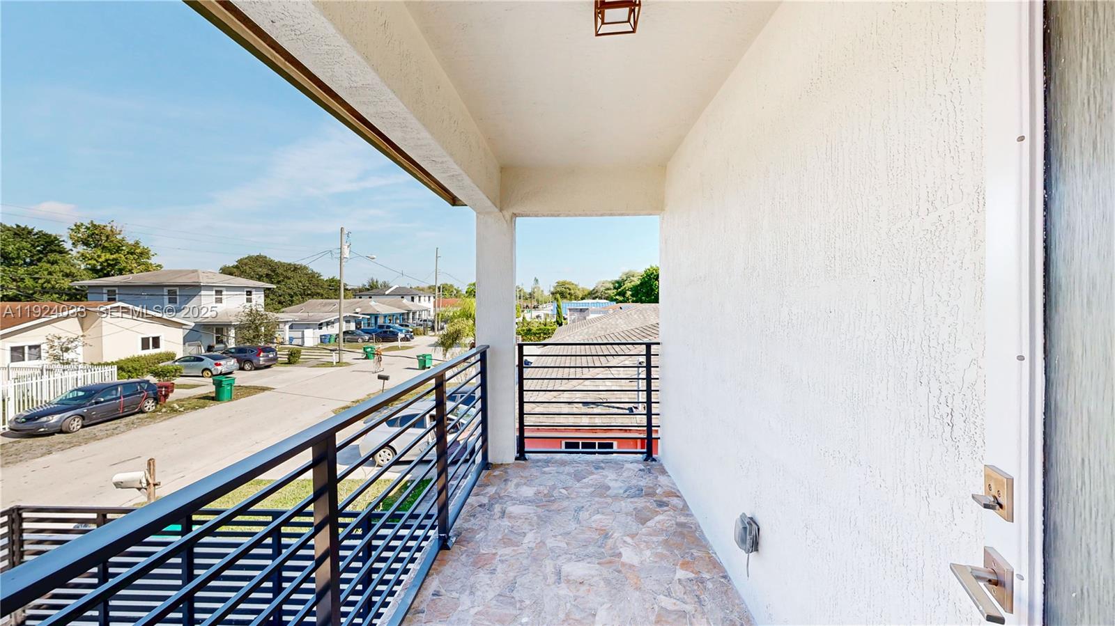 LIBERTY CITY - Residential