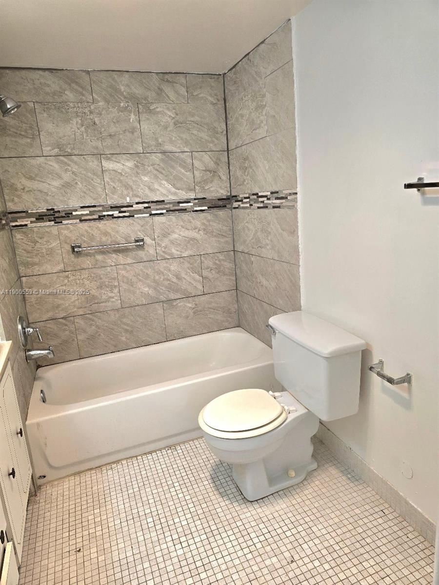 ARAGON PHASE 1A CONDO - Residential Lease