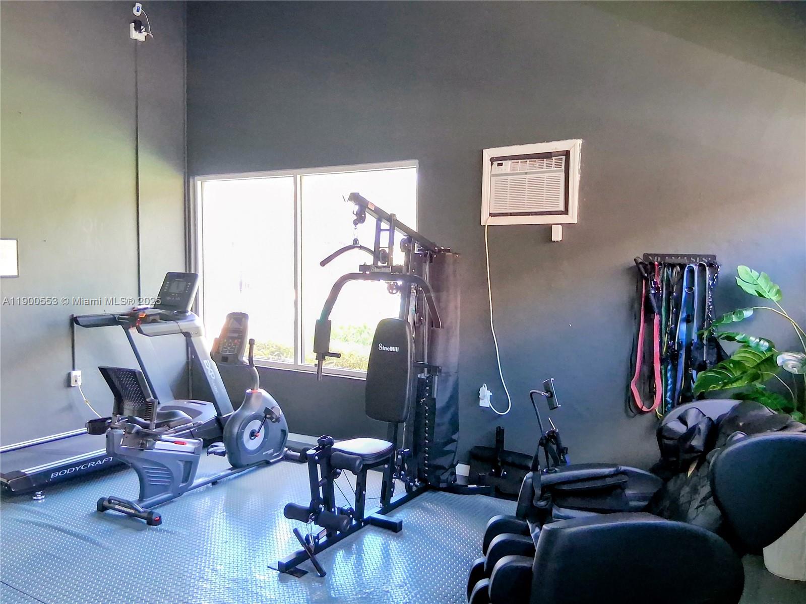 ARAGON PHASE 1A CONDO - Residential Lease